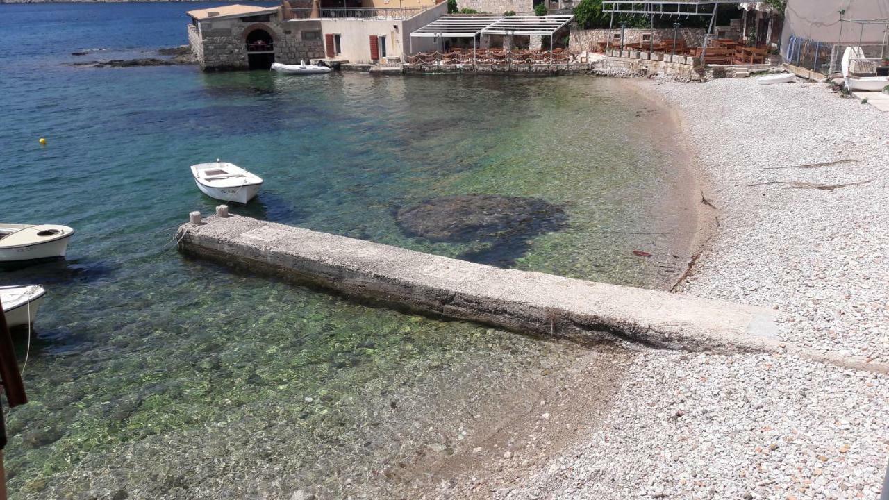 Anka'S Beach コミジャ エクステリア 写真